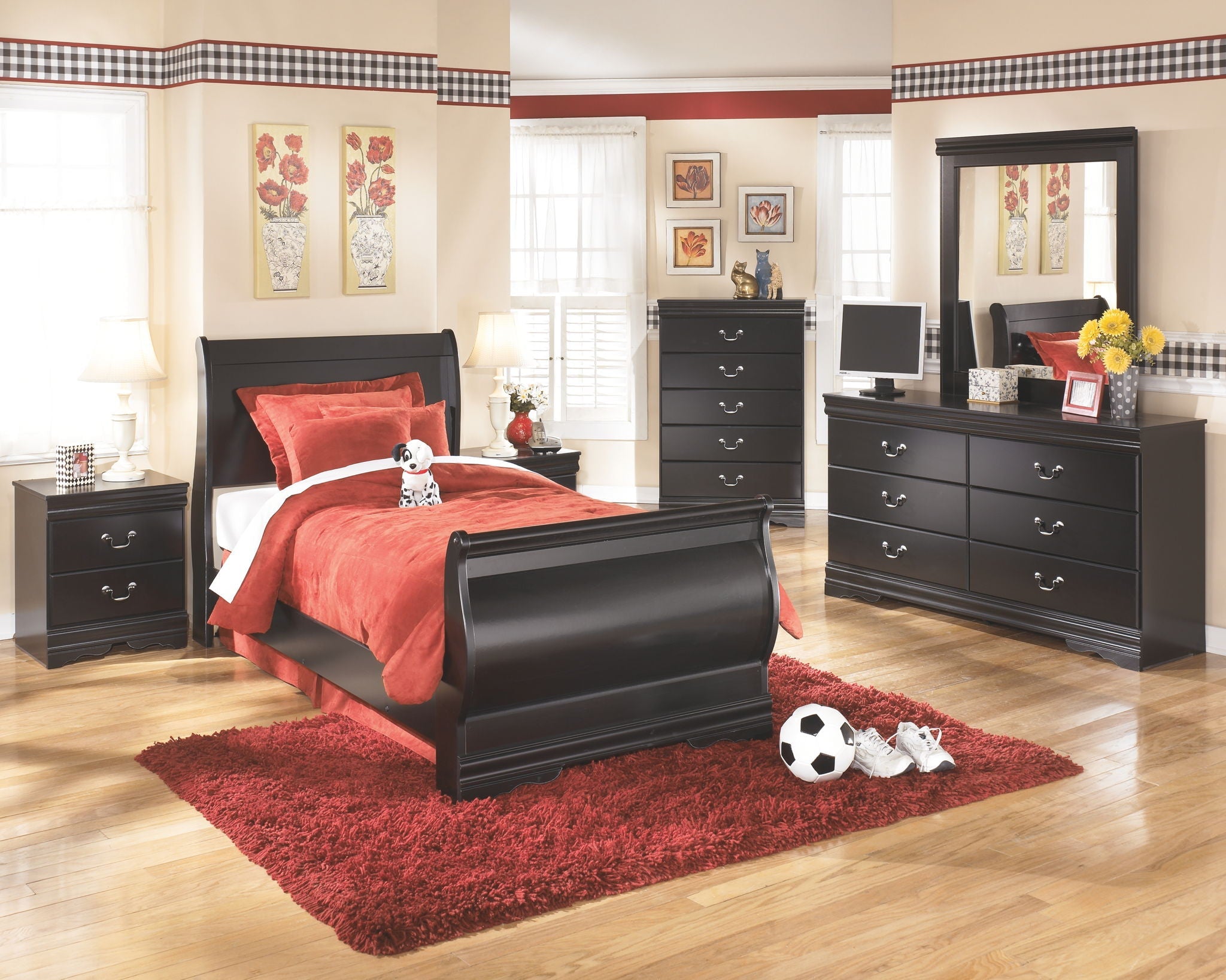 Dresser, Black additional Dimensions interior (6): 0 Product Features Made of engineered wood