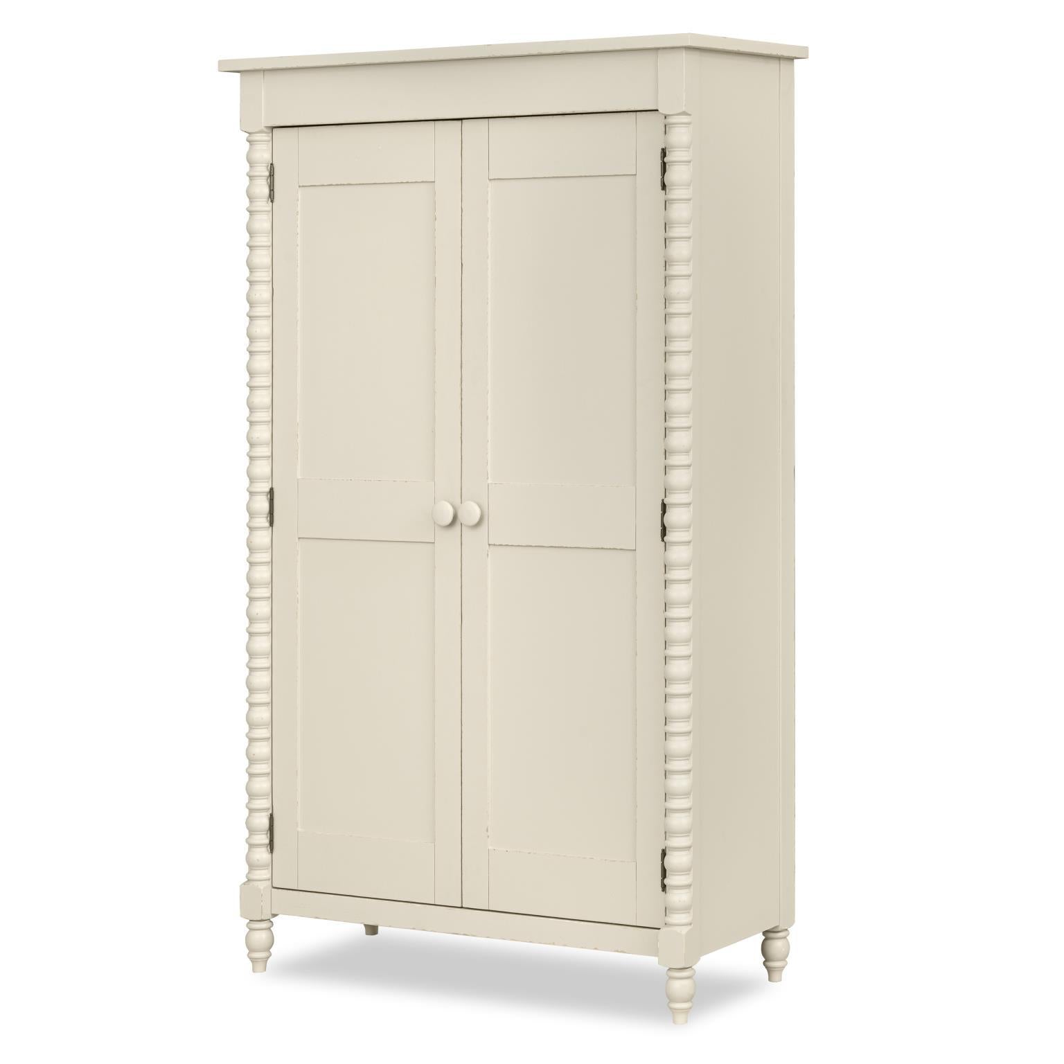 Armoire : où le charme décontracté rencontre l'artisanat intemporel