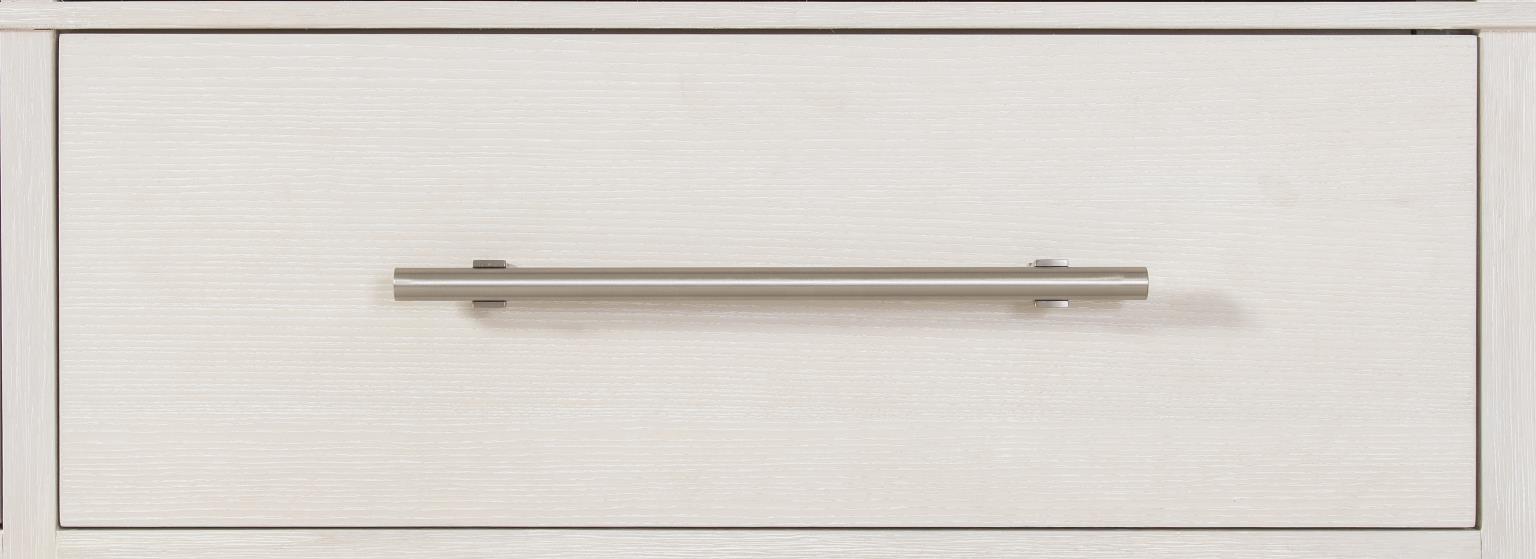 Chest crafted of Ash veneer and Select Hardwood Solids, the fresh finish delivers a