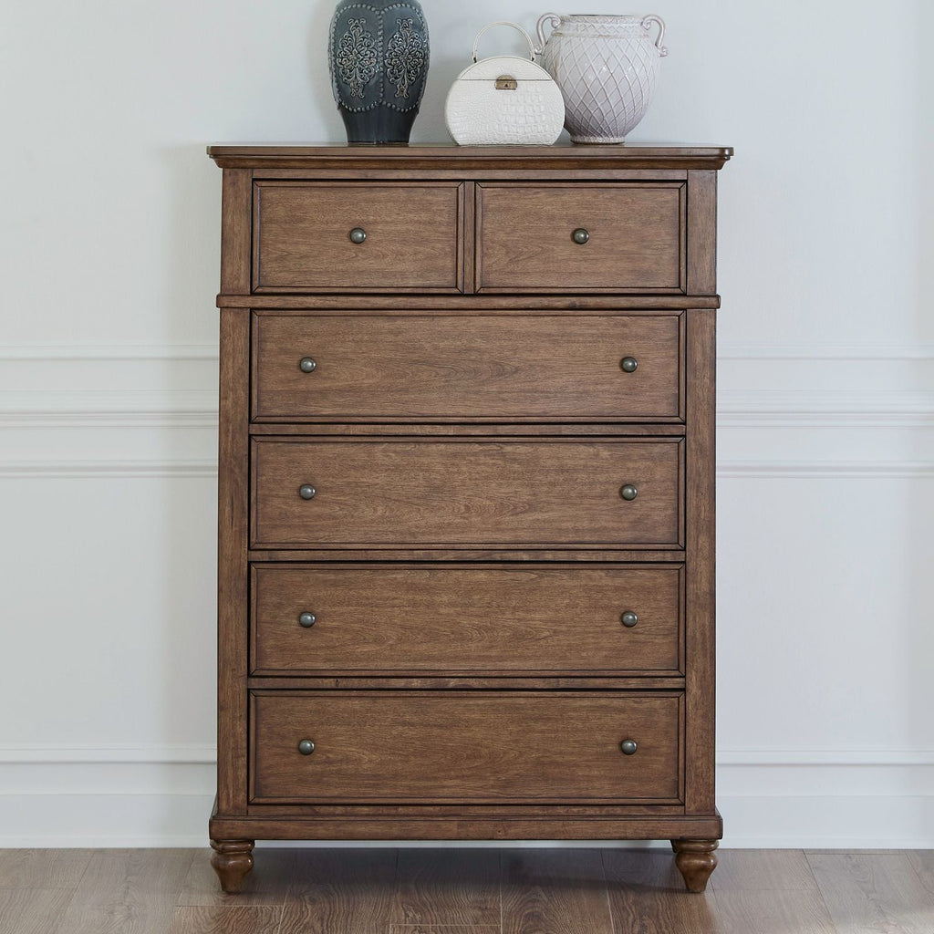 5 Chest traditional Living offers classic design elements with a sense of comfort