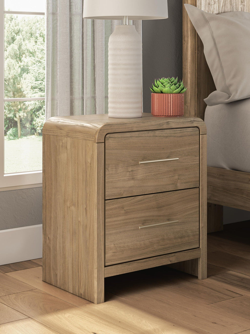 Deux tables de chevet de couleur marron naturel, dimensions intérieures supplémentaires (2) : 0 Caractéristiques du produit Fabriquées avec un matériau conçu