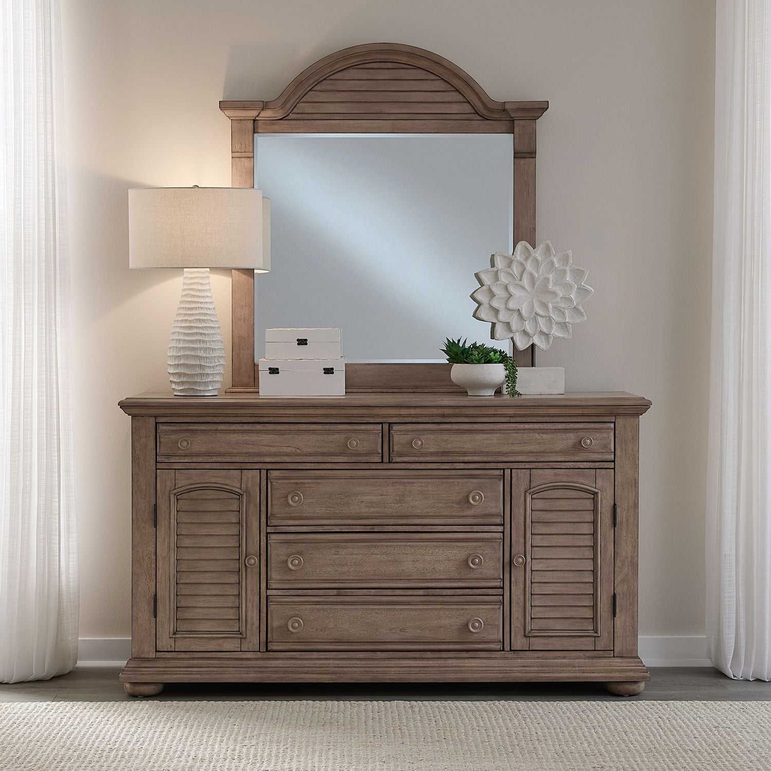 Dresser & Dresser & Product Features Wooden Knob Hardware Mirrro with Heavy Arched